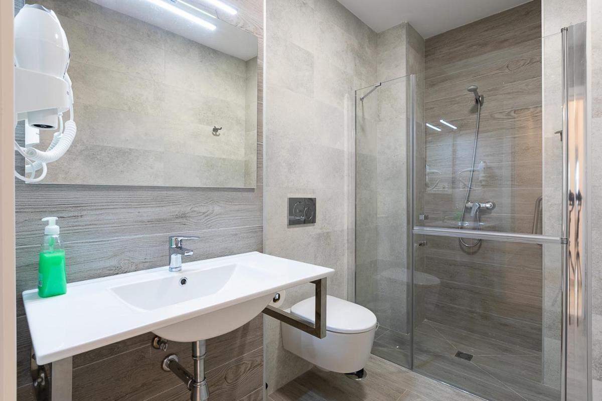 Apartamentos Guerrero 3 Torre Del Mar Εξωτερικό φωτογραφία