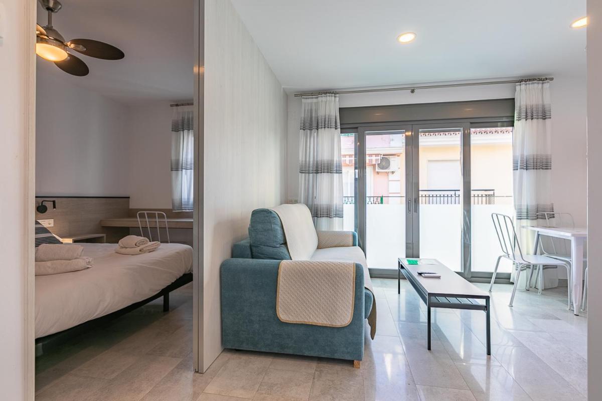 Apartamentos Guerrero 3 Torre Del Mar Εξωτερικό φωτογραφία