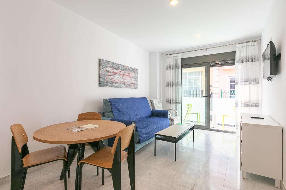 Apartamentos Guerrero 3 Torre Del Mar Εξωτερικό φωτογραφία